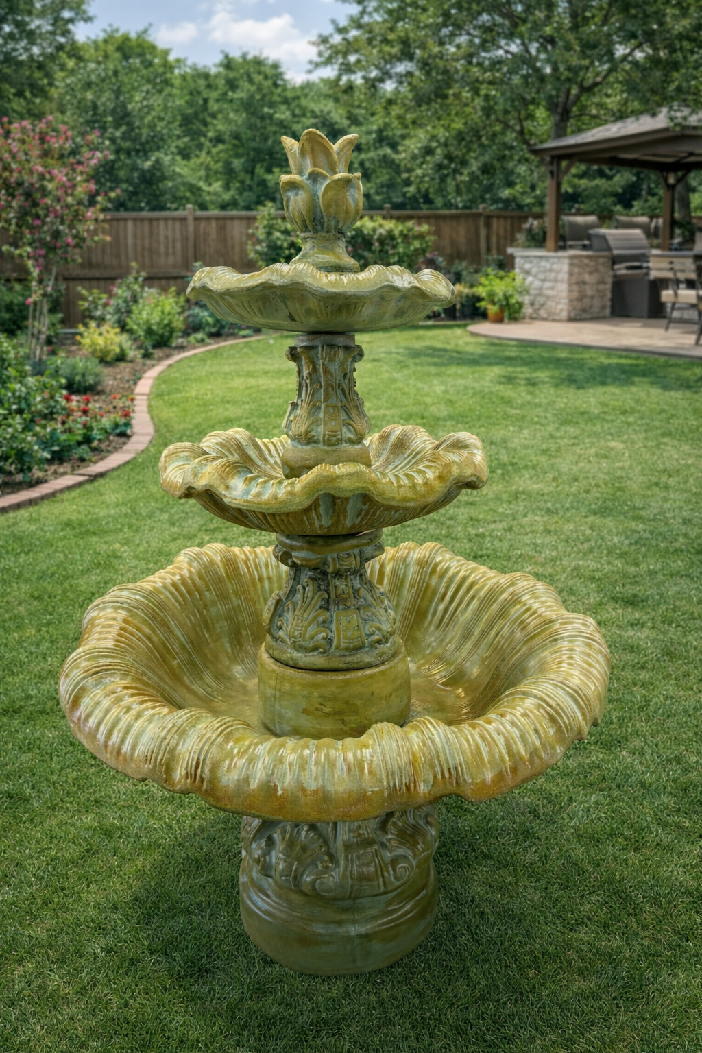 Classic Three-Tier Concrete Fountain with Dove Birds