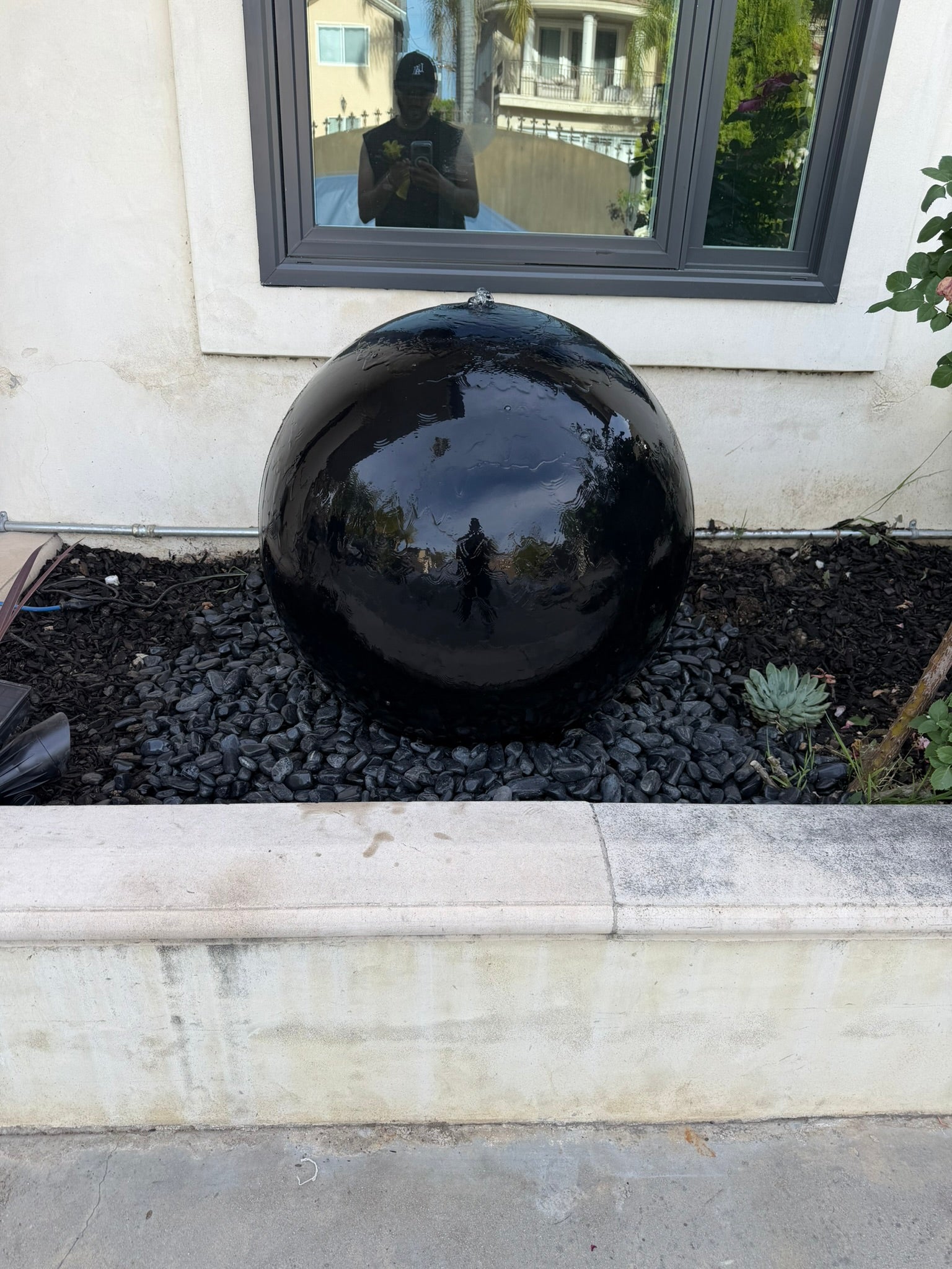 24'' Concrete Sphere Fountain with a Hidden Base / Full kit