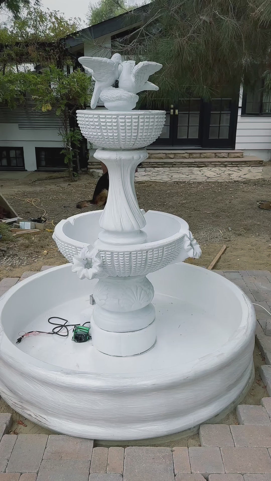 6-7 ft concrete Birds Fountain