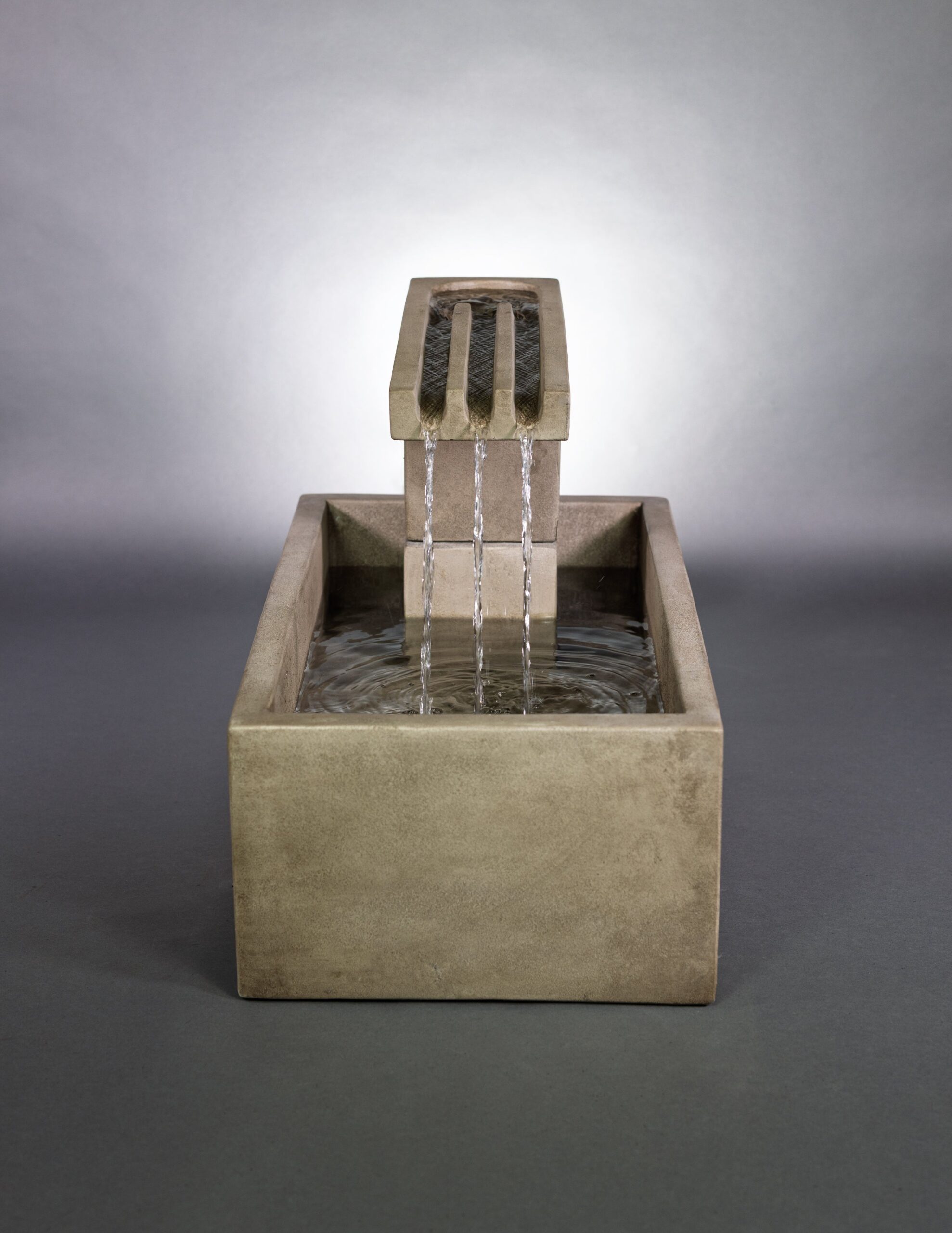 Trellis Terrace Concrete Fountain with Basin - #1831
