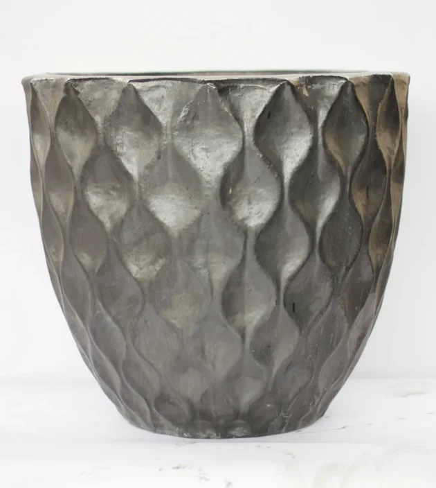 Tectonic Wave – Sculpted Concrete Planter 06